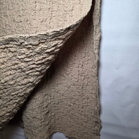 NWT Sadie & Sage Popcorn Midi Dress w/ Slit Taupe S - Picture 7 of 9